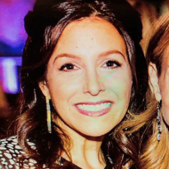 Meet your Posher, Amanda j - Picture 1 of 1